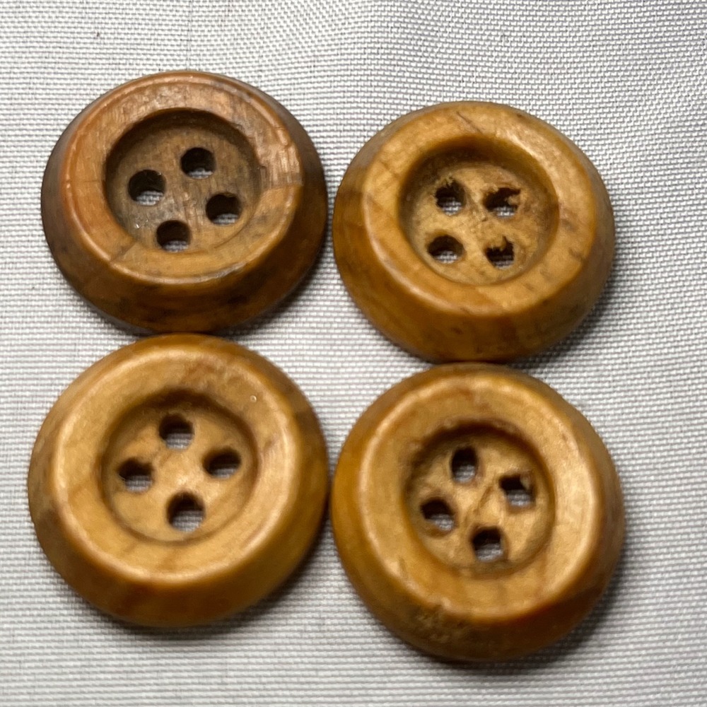 Vintage Natural Wood Buttons Round 4-Hole Honey Brown 3/4 Inch Set of 4